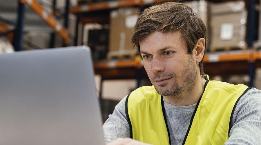 El empleo logístico aumentó en abril respecto a marzo de 2025 en 9.429 afiliados.