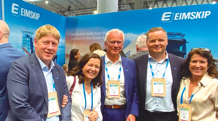 Desde la izquierda: Vidar Karlsson, Director Commercial and Operation de Eimskip; Montserrat Feiría, directora Comercial Eimskip Logistics Spain; Bragi Thór Marinósson, Executive Vice President International Operations (EVP); Vilhelm Már Thorsteinsson, CEO de Eimskip; Eva Ortiz, Managing Director de Eimskip Logistics Spain.